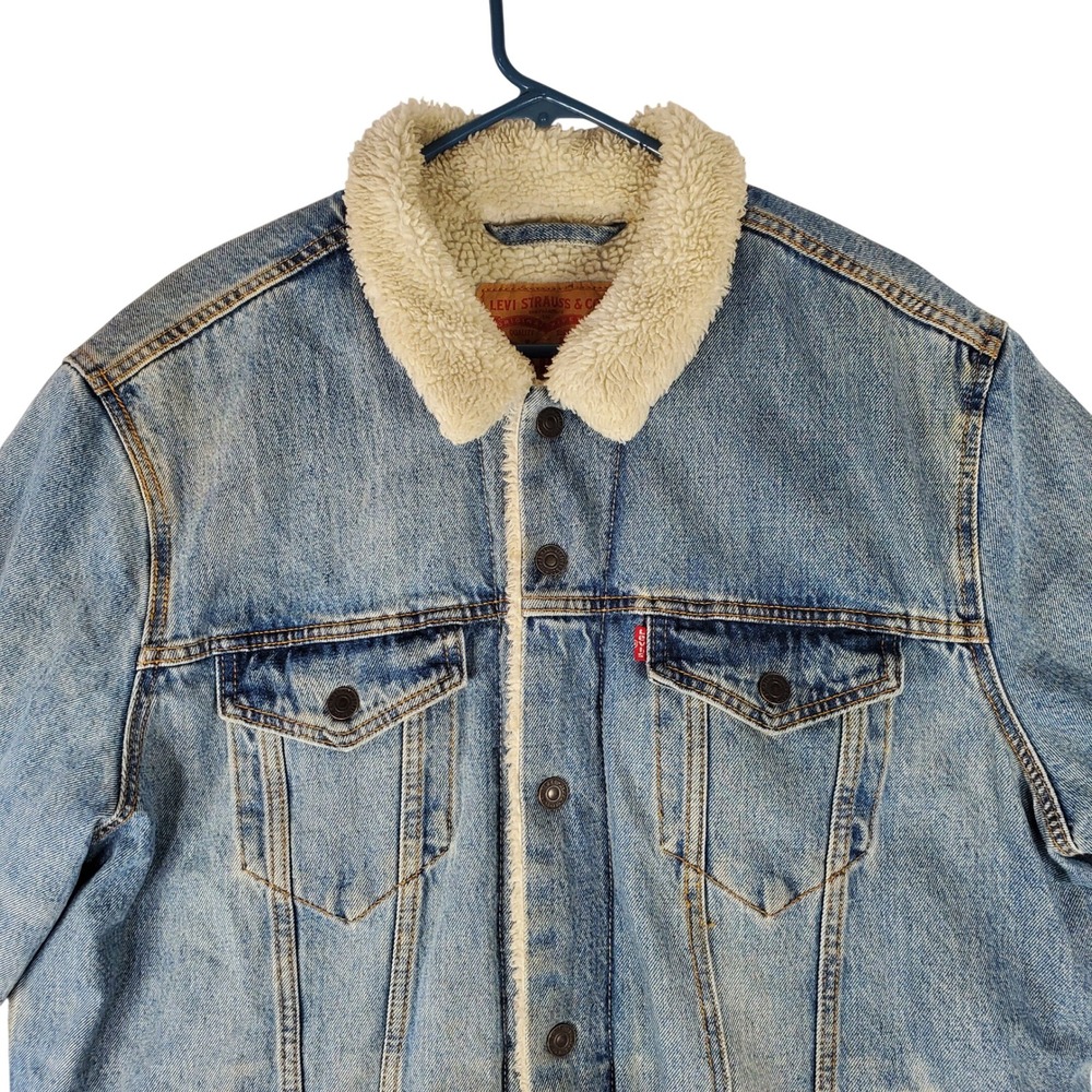 Levis Mens Sherpa Lined Denim Trucker Jacket Light Wash Blue XL 70598